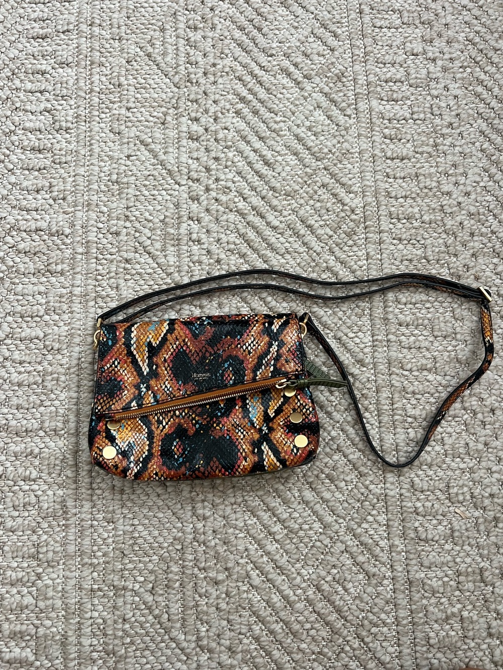 Hammitt
DILLON SML - Botanical Snake/Brushed Gold